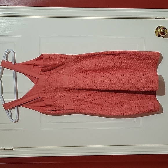 Old Navy Eyelet Fully Lined Dress US 2 - Picture 5 of 13